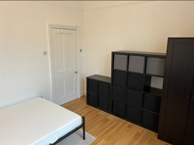 Lovely Double Room for One Person – Bills Included Main Photo