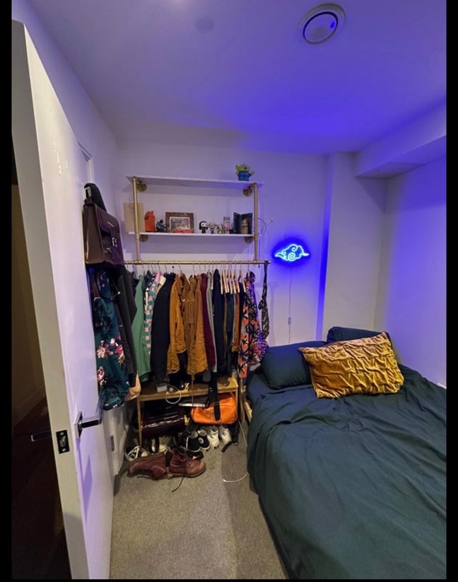 Room in W3 with  your own bathroom available now! Main Photo