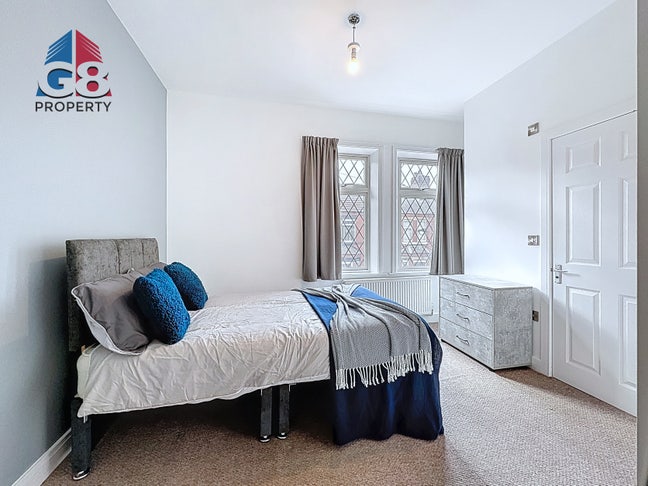 Double Ensuite Rooms- Earlsmere Avenue Main Photo