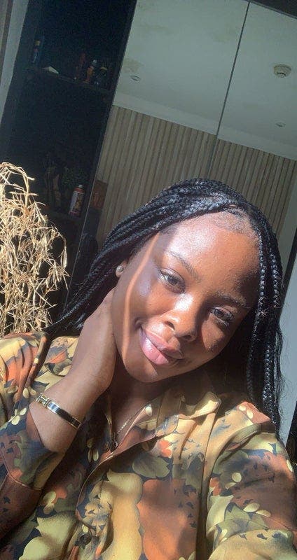 Professional Female seeks a double room Main Photo