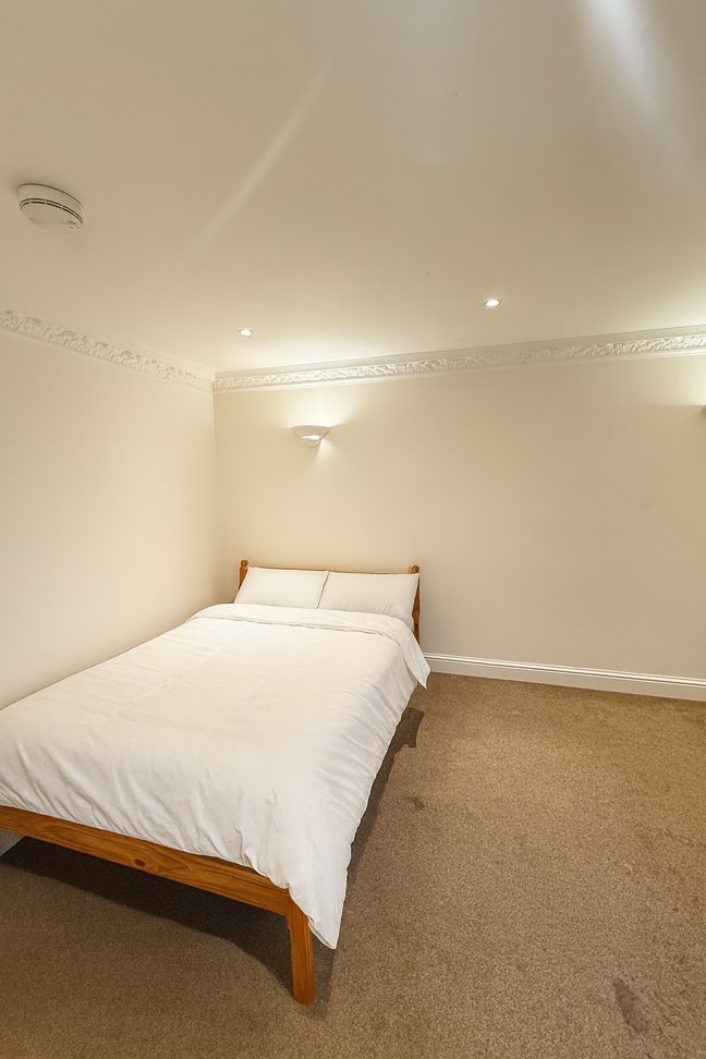 2 Double Rooms in Greenwich (Couples Welcome)  Main Photo