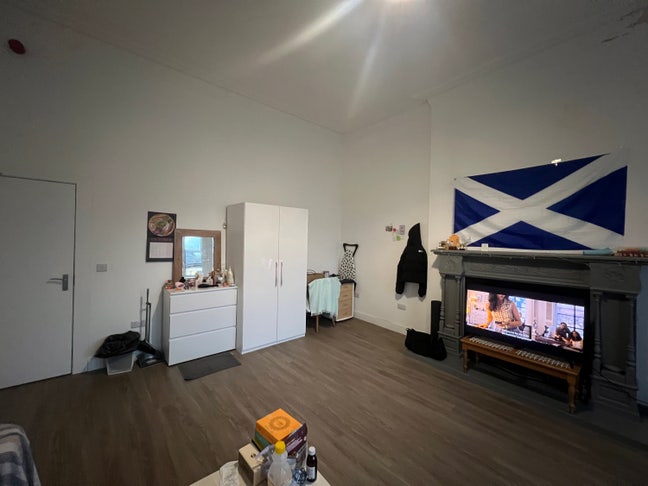 Temporary Room Available Main Photo