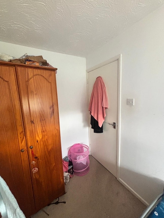 Single Room Just 10 Mins from Uwe Main Photo
