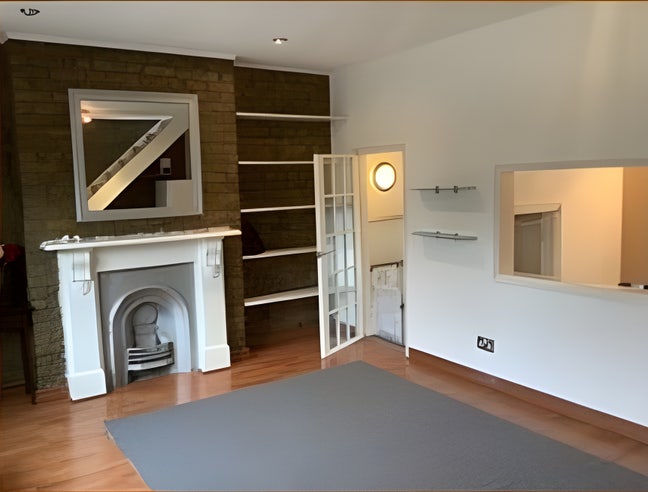 1 Bedroom Flat 2 Min from Clapham South Station Main Photo