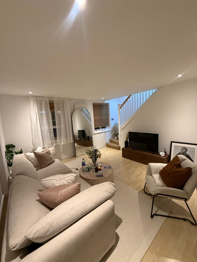 Sublet in Central Main Photo