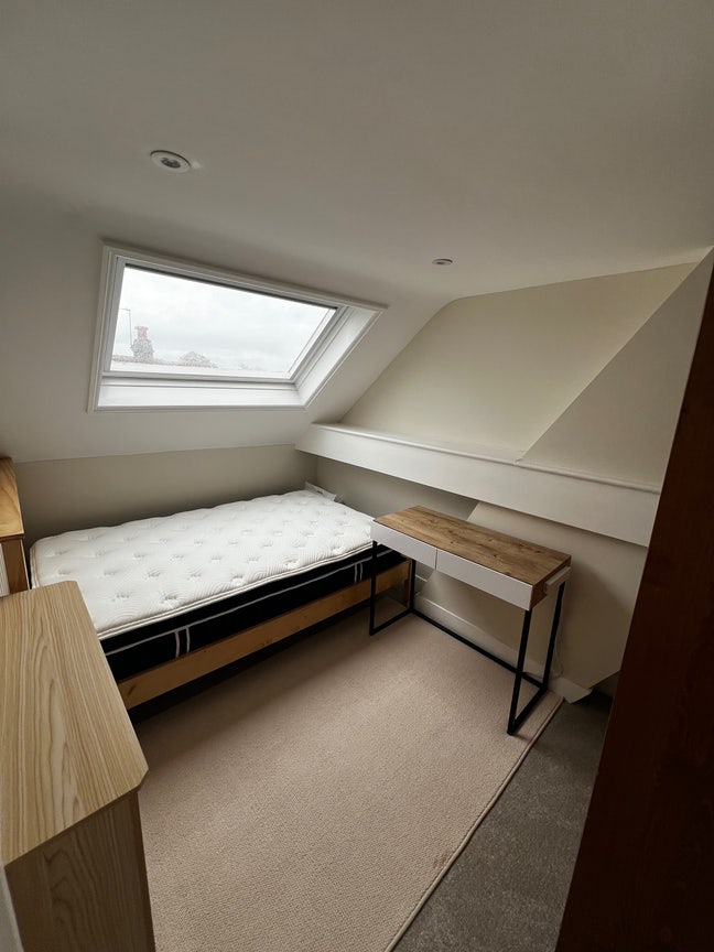 Double Room – Premium Listing - Bexhill Old Town Main Photo