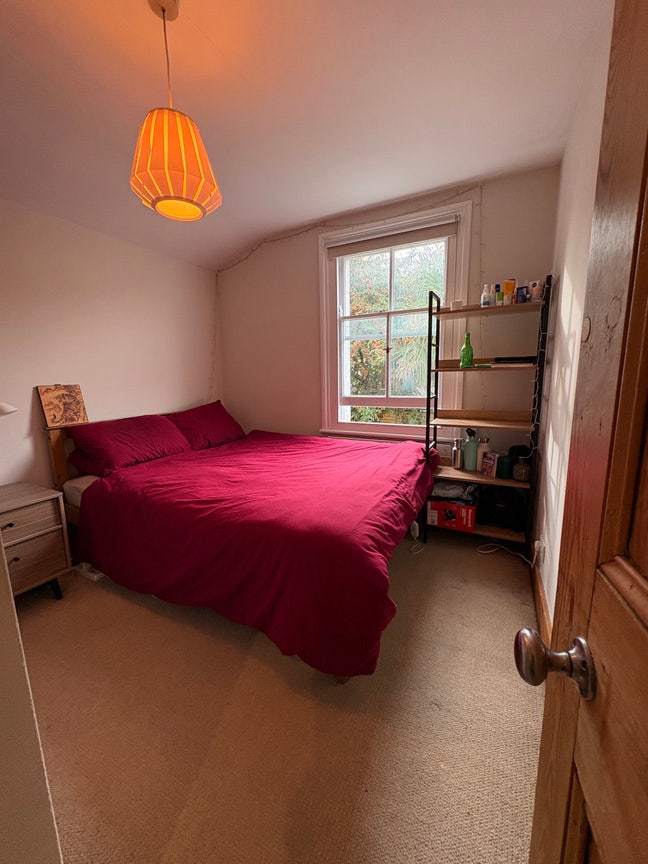 Double room to SUBLET in Stoke Newington, N16 Main Photo