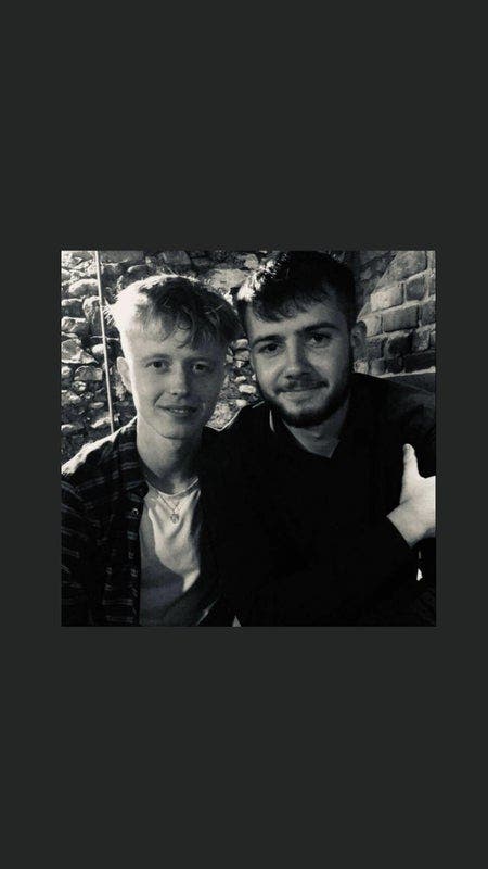 Professional Male seeks a single or double room Main Photo