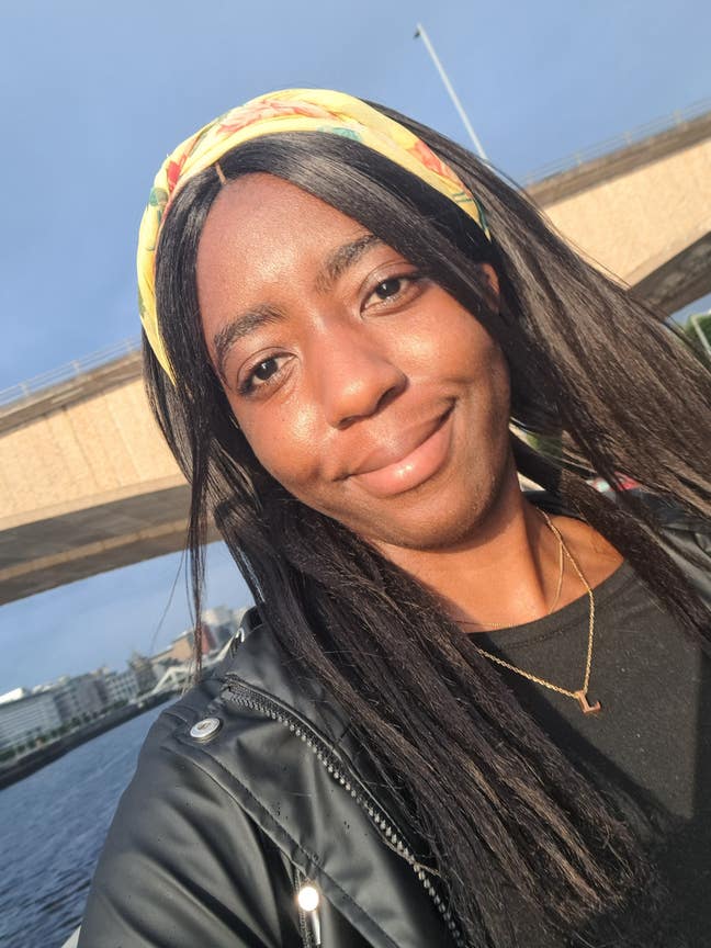 Professional Female seeks a double room Main Photo