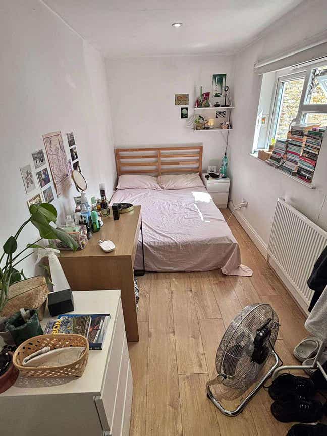 £696 all in, small cosy room in sociable flat! Main Photo