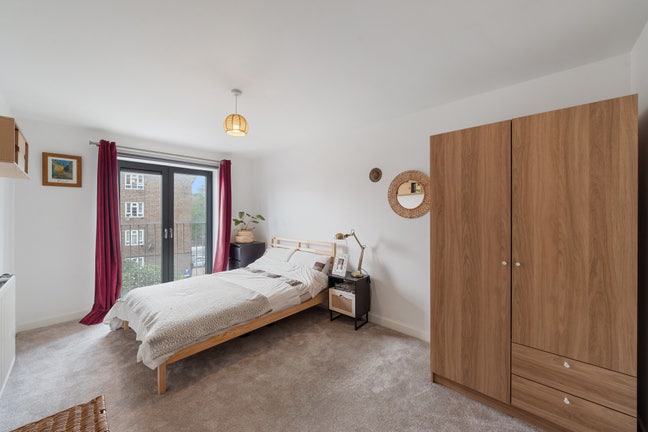 Spacious double room in Brixton, flexible let Main Photo