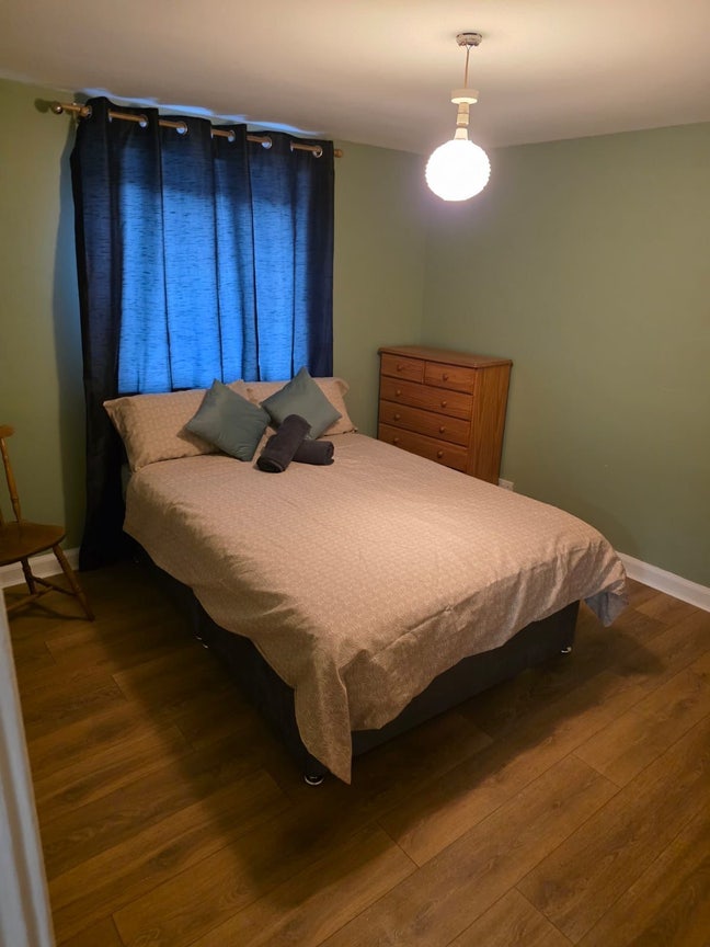 Room Available in 2BHK Flat - EH8 8AP Main Photo