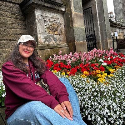 Two calm Girls Main Photo