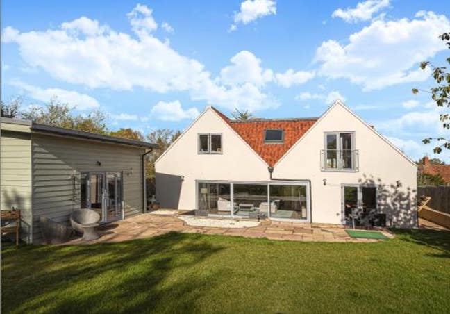 Rooms available, mixed age 5 bed village home Main Photo