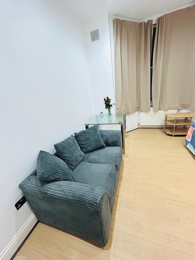 Two Bedroom Housr Main Photo