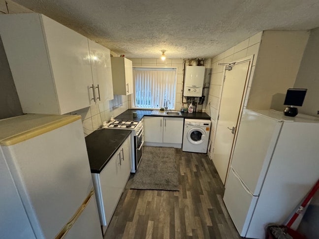 4 rooms available to rent in Selly Oak Main Photo