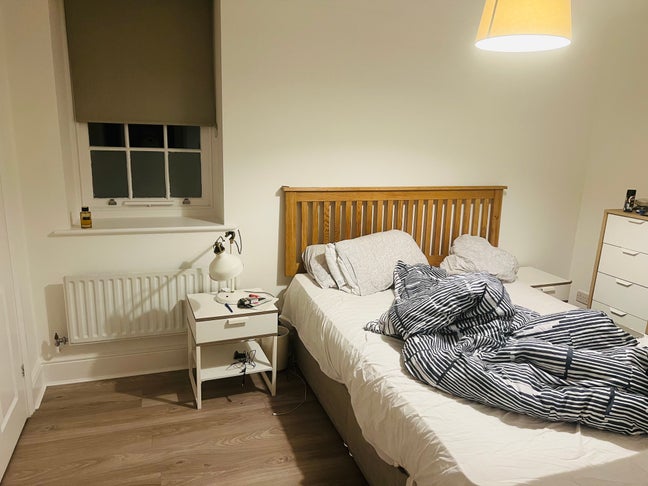 Furnished Room for rent in apartment in Oxford  Main Photo