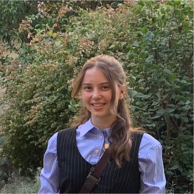 Hi ! I’m looking for a room in a flat start... Main Photo