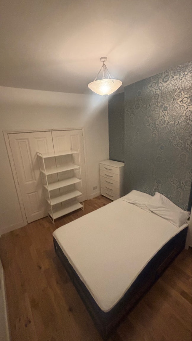 Room in Tottenham  Main Photo