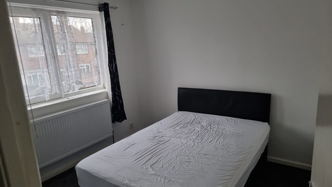 Double Room Available ( All Bills Included ) Main Photo