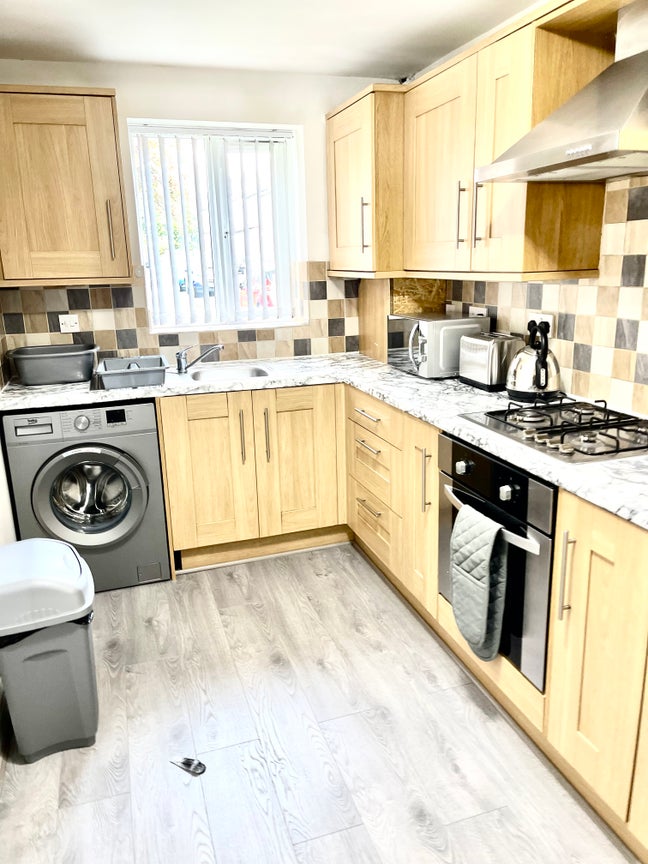 Double room in house share  Main Photo