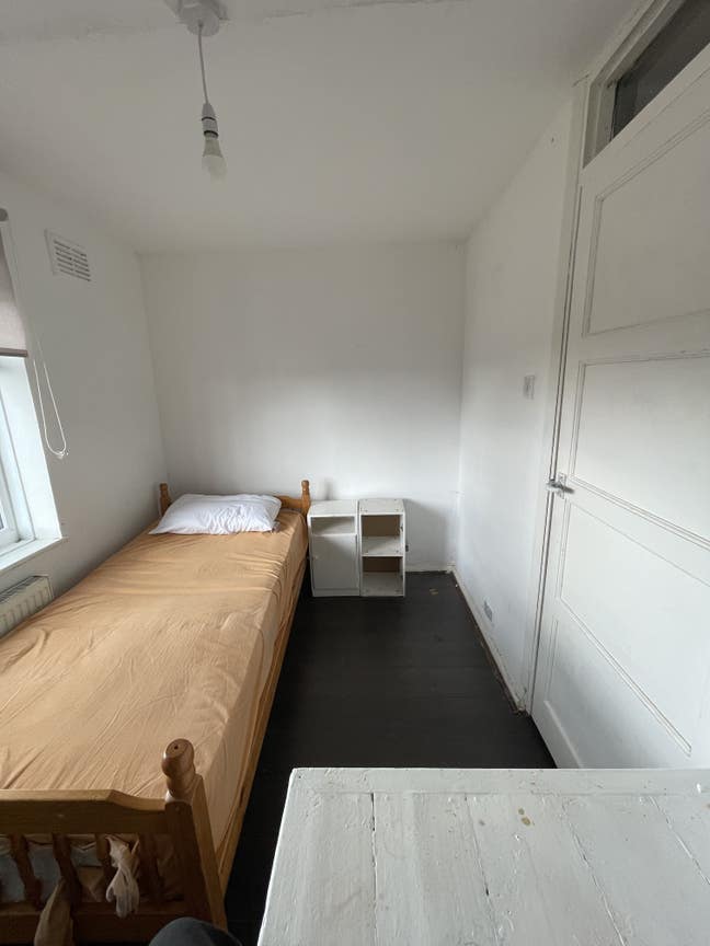 Affordable Single Room for Rent – Move In Ready Main Photo