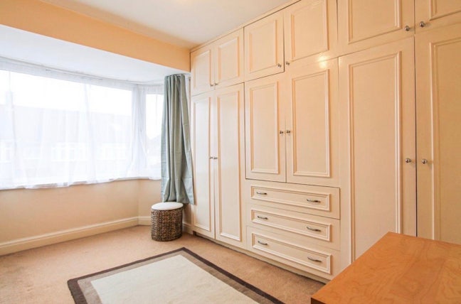 Double room | box room | couple with kid | single  Main Photo