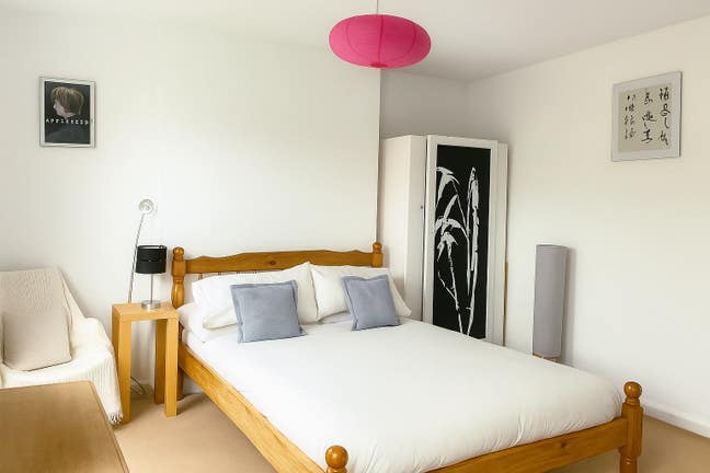 Calm en suite Clapham border hint of Japan  Main Photo