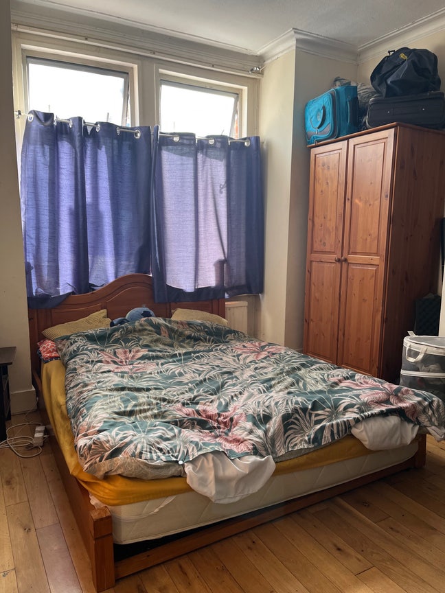Huge Bright Double Room Tooting Broadway  Main Photo