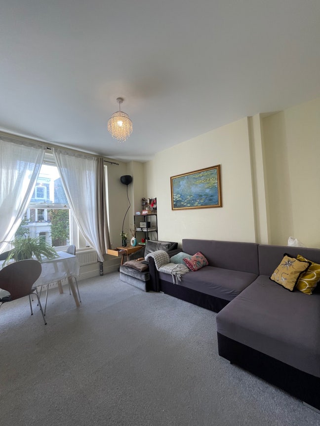 Room for rent, 2 bed Flat  Main Photo