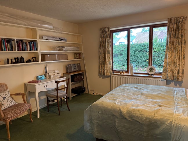 Low cost accommodation in Shelford CB22 Main Photo