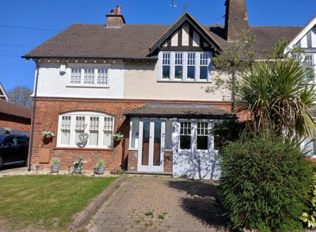 2 (Large) Bedroom House, Big Garden, Leafy Bournvi Main Photo