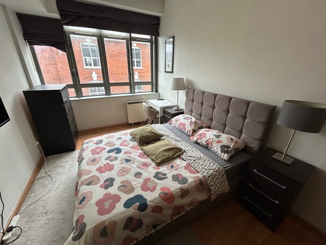 Ensuite Room for Rent – 4 Bed, 2 Bath Flat  Main Photo