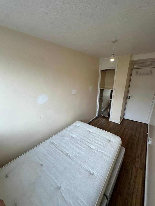 Last offer £700 - room in 6bed terraced house NOW  Main Photo