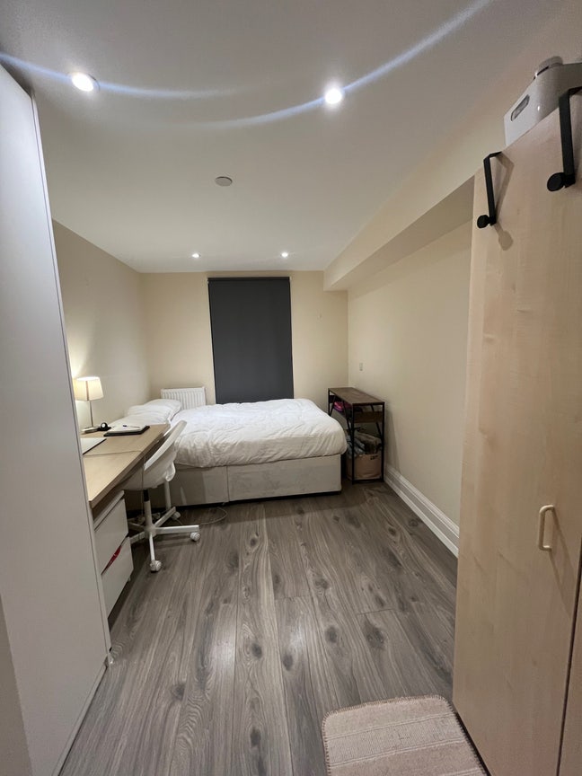 Cosy Double Room - Plenty Of Storage! Pimlico Main Photo