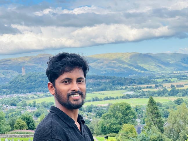 Room needed by professional couple Main Photo