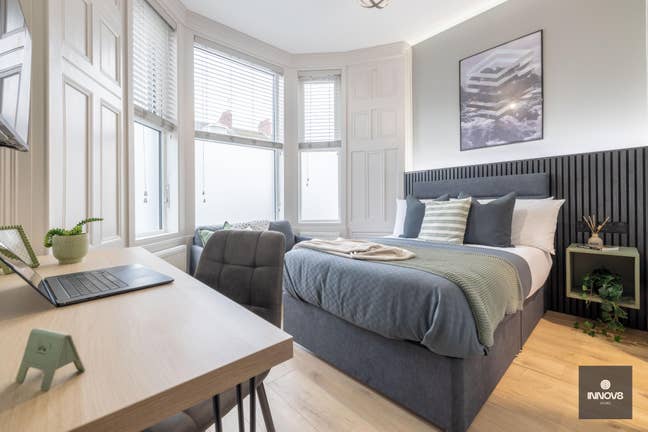 Ground Floor Room in BT5 HMO - AVAIL 1st December! Main Photo