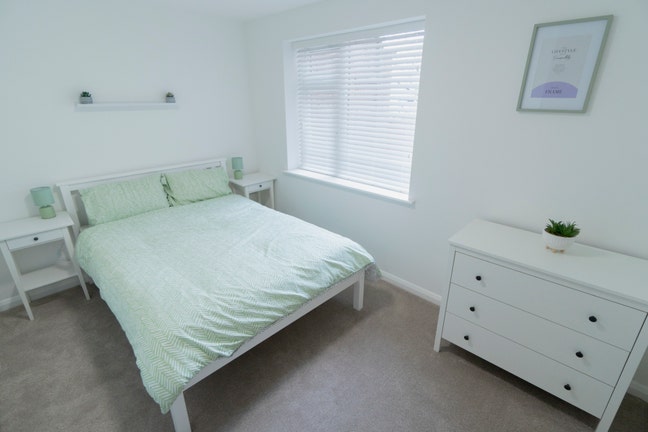 Ensuite double opposite park. Couples welcome Main Photo