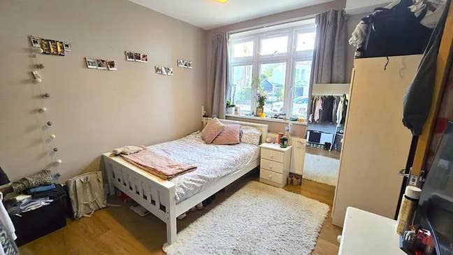 Double Room to rent Main Photo