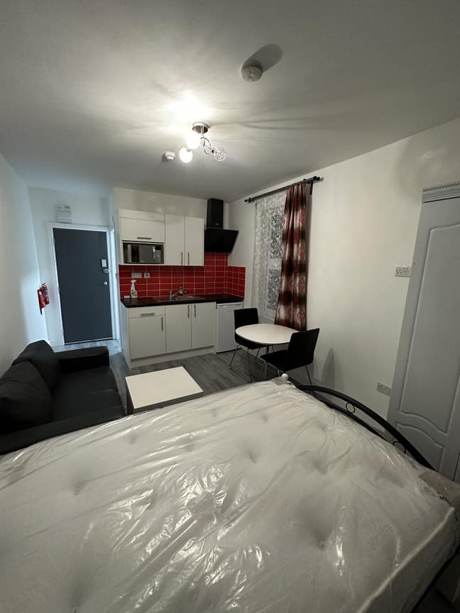 All bills Included Flat Near Turnpike Lane Station Main Photo