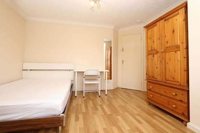Stunning 2 Rooms in Canary Wharf, E14, Many Lines Main Photo