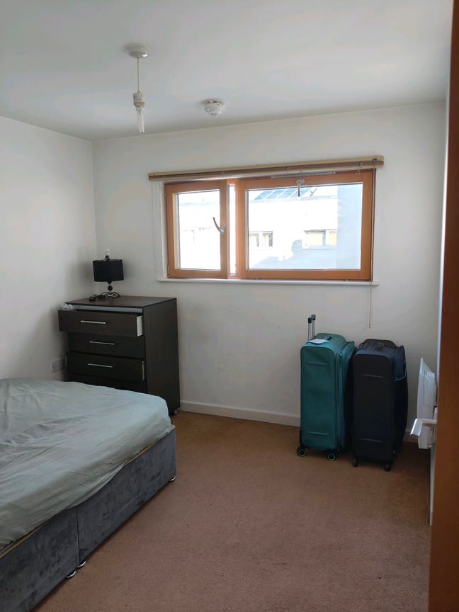 Sharing room available in Barking ( East London ) Main Photo