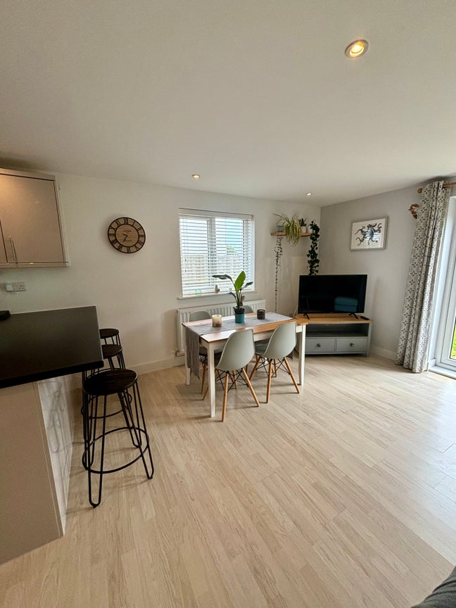 Home in Hayle  Main Photo