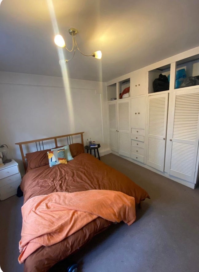 Beautiful huge double room in Streatham flat Main Photo