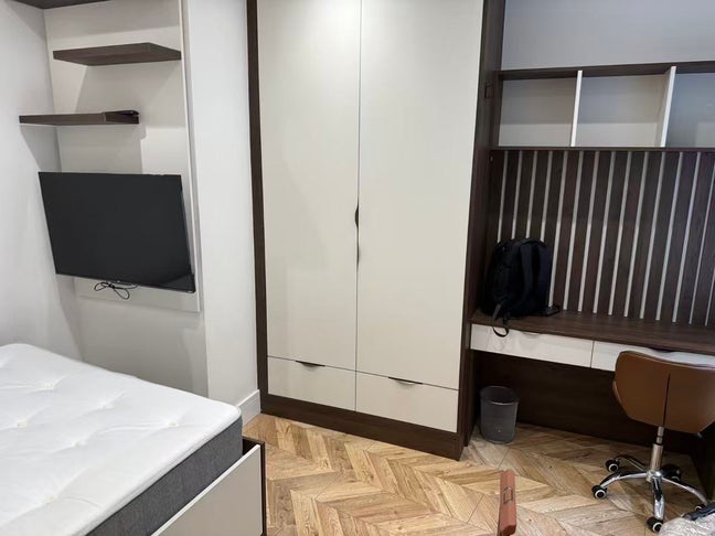 Yelland House-Bristol Main Photo