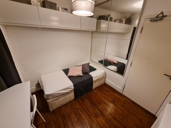 Single Room Available Main Photo