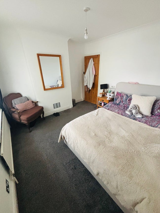 Room to Let short term Main Photo