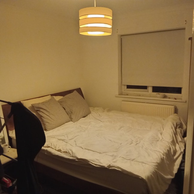 Large double room furnished  Main Photo