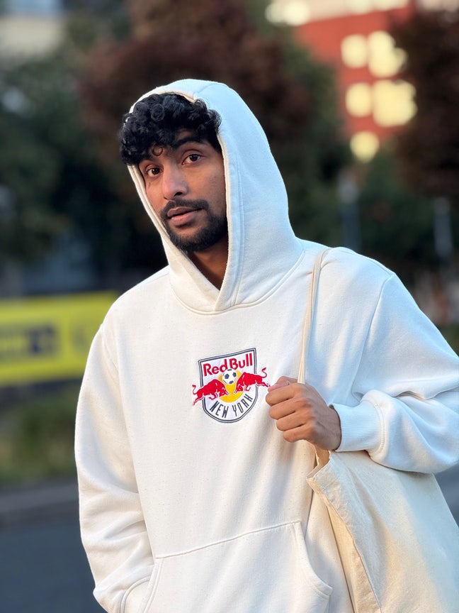 28 year old Male seeks a single or double room Main Photo