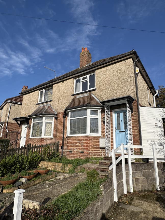 House for rent in quiet location Main Photo